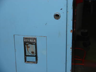 Vintage pepsi vendalator / antique bottle soda machine 