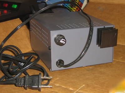 13.8 volt regulated power supply 4 amp maco ps-40