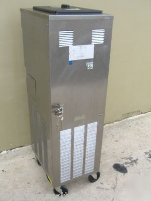 Sani serv floor model shake freezer model 614