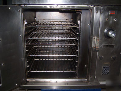 Hobart half-size convection oven cn-85