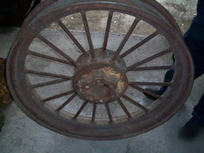 Set of john deere 6X36 factory round spokes