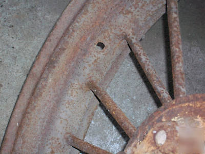 Set of john deere 6X36 factory round spokes