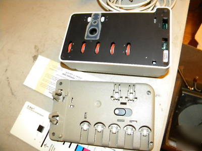 X rite DTP41 spectrophotometer w cal plaque, cables, ex