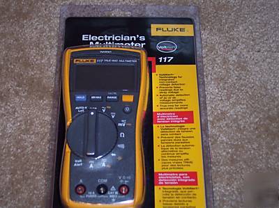 New fluke 117 true rms multimeter w/ voltalert brand 