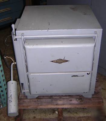 Temco thermoelectric model f-1730 muffle furnace 