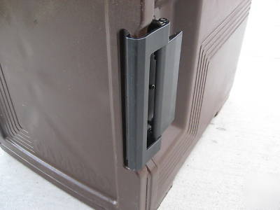 Cambro camcarrier UPC400-101 pan carrier brown