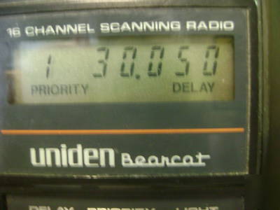 Uniden bearcat 100XL 16 channel scanning radio working