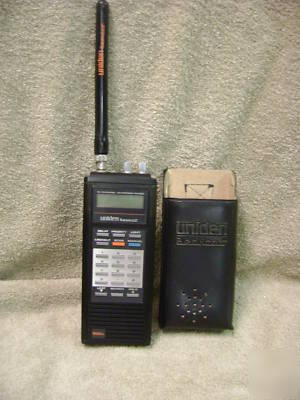 Uniden bearcat 100XL 16 channel scanning radio working