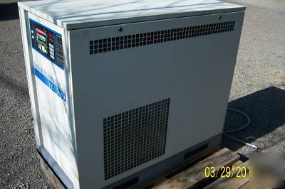 Air compressor dryer 200-cfm general pneumatics