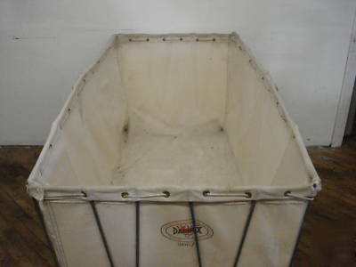 Dandux 44 bushel canvas hamper bulk buggy cart wheels