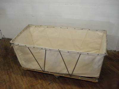 Dandux 44 bushel canvas hamper bulk buggy cart wheels