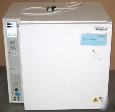 Heraeus cytomat 6000 robotic plate shuttle incubator