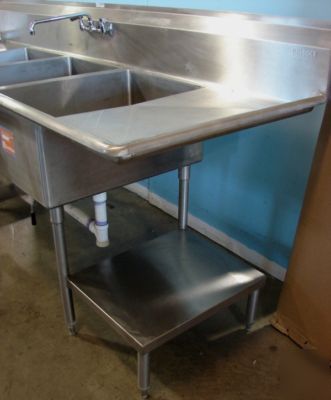 Winholt 3 compartment sink with drainboards, 104
