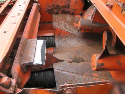 United farm tools corn picker - same as oliver no. 5