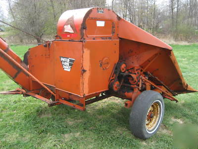 United farm tools corn picker - same as oliver no. 5