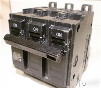 Euc ge THQB32015 15 amp 240V 3 pole bolton thqb breaker