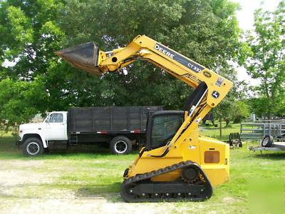 John deere 2008 skid steer CT332 ***only 172.5 hours***