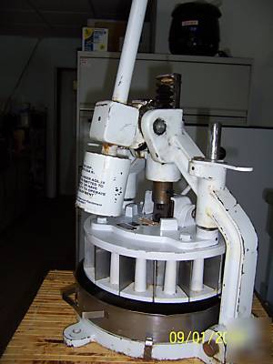 Fleetwood dms-30 dough divider (30 separate pieces)