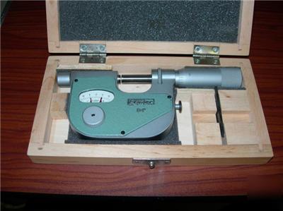 Fowler indicating micrometer 0-1