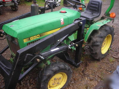 Front end loader for yanmar compact tractors