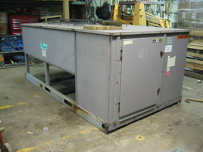 Carrier 25 ton rooftop air conditioner condensing unit