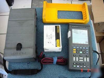 Fluke 96B scopemeter series ii 60 mhz with accessories