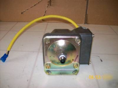 Barksdale controls pressure/vacuum actuated switch