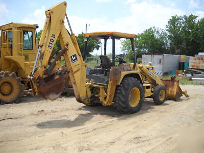 John deere 310D backhoe - loader backhoe - low 