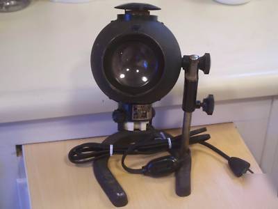 Vintage magnifier projector 31-33-75 illuminator