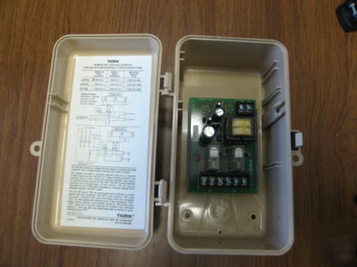 New tork SMC3D momentary contact adaptor - in box