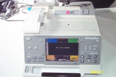 Welch allyn pic 40 monitor complete 