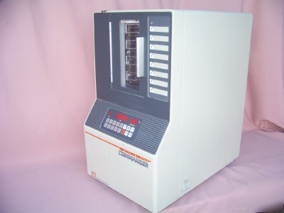 Abbott commander dynamic incubator shaker 8 tray/timer
