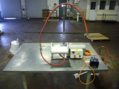 Fish skinning station by skeen model 111 with ss table