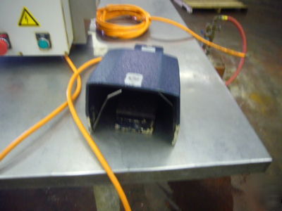 Fish skinning station by skeen model 111 with ss table