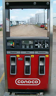 Wayne fuel dispensers w/card readers - 1/V390D4