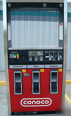 Wayne fuel dispensers w/card readers - 1/V390D4